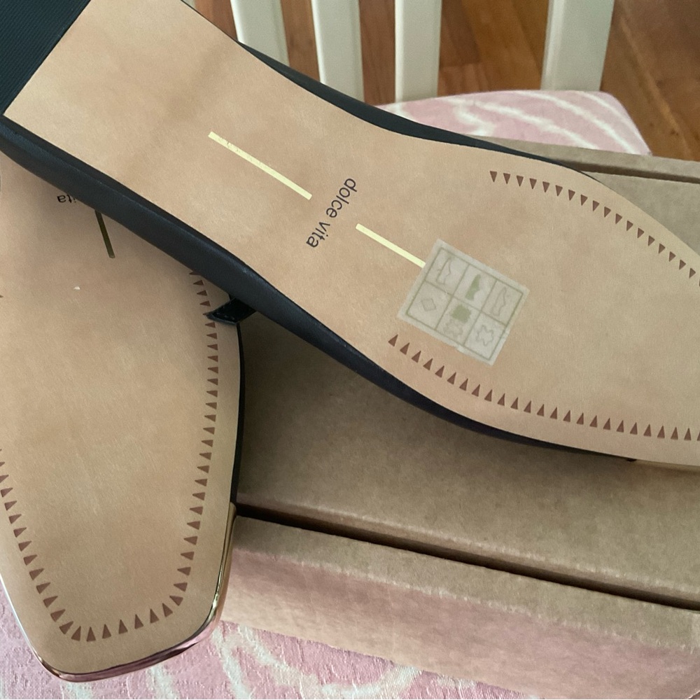 Dolce Vita womens Flats NWOB - Picture 3 of 6